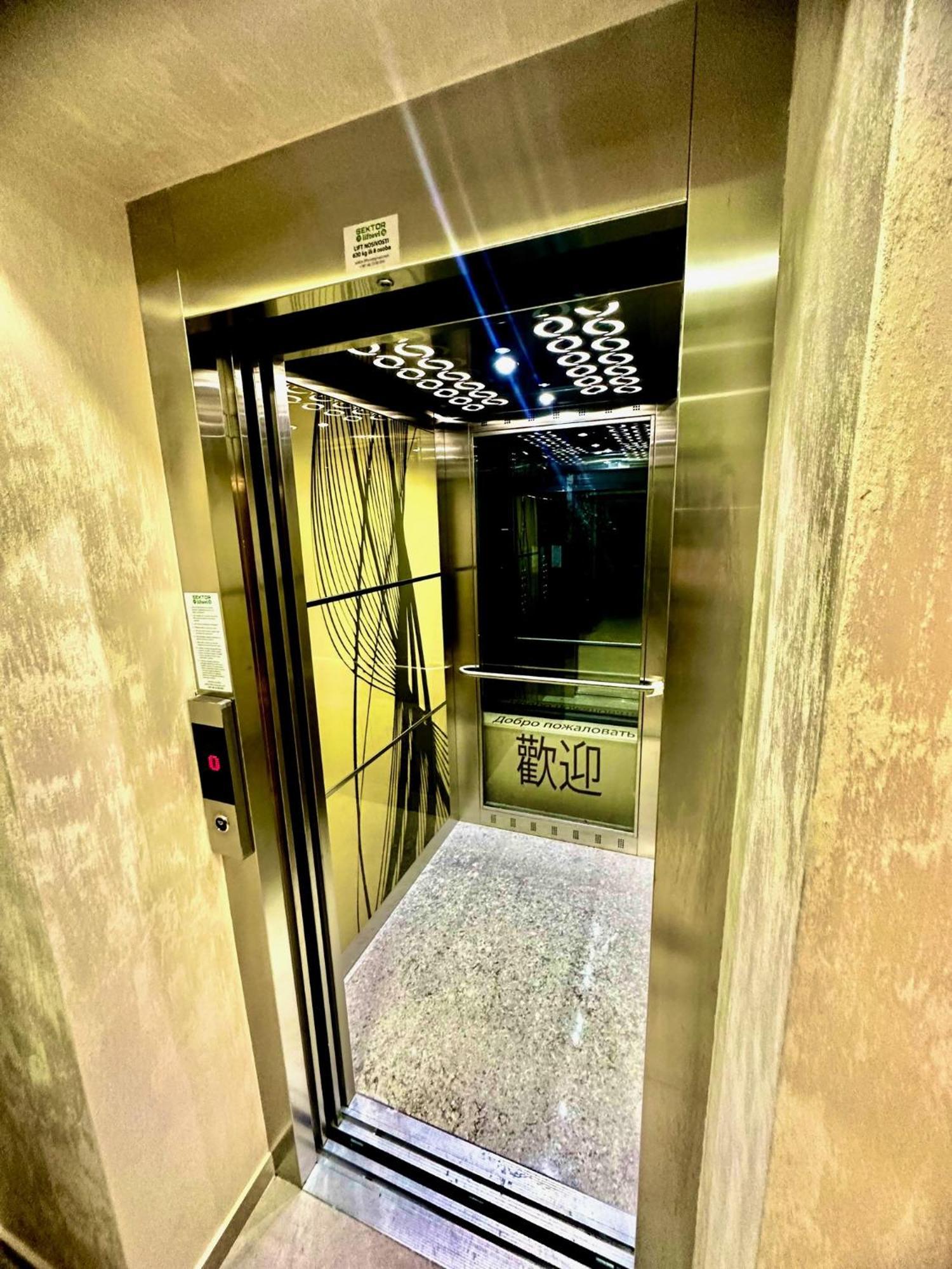Hotel China Town Prenociste Bělehrad Exteriér fotografie